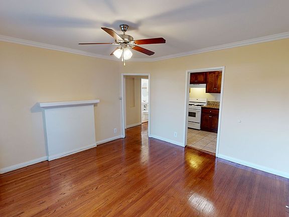 2nd image of 4126 W Adams Blvd #0