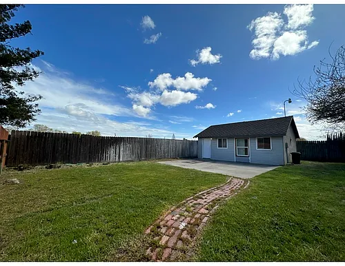 2370 Mitchell Ave Photo 1