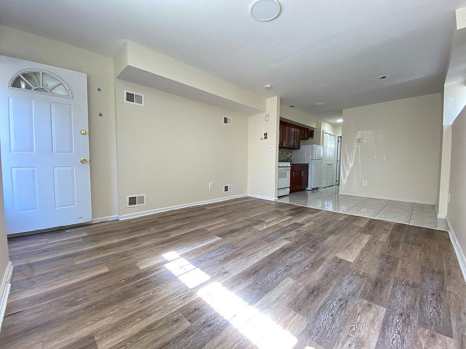 1st image of 137 Woodcutters Ln #1F