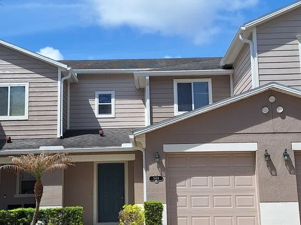 548 Mount Olympus Blvd #1, New Smyrna Beach, FL 32168