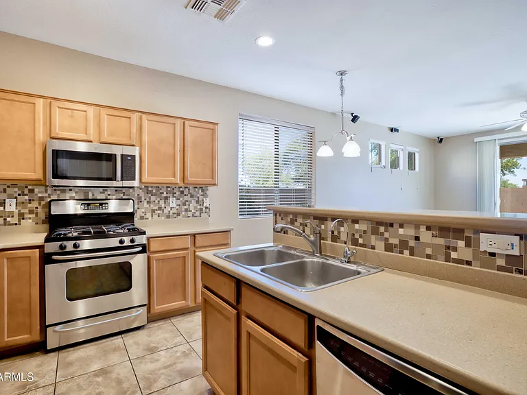15273 W Roanoke Ave — Photo 10