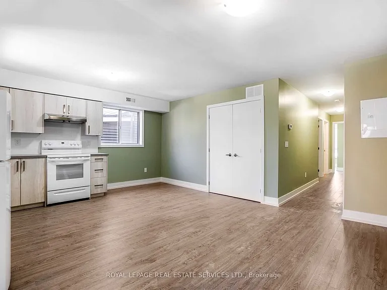 86 Givins St #MAIN — Photo 4