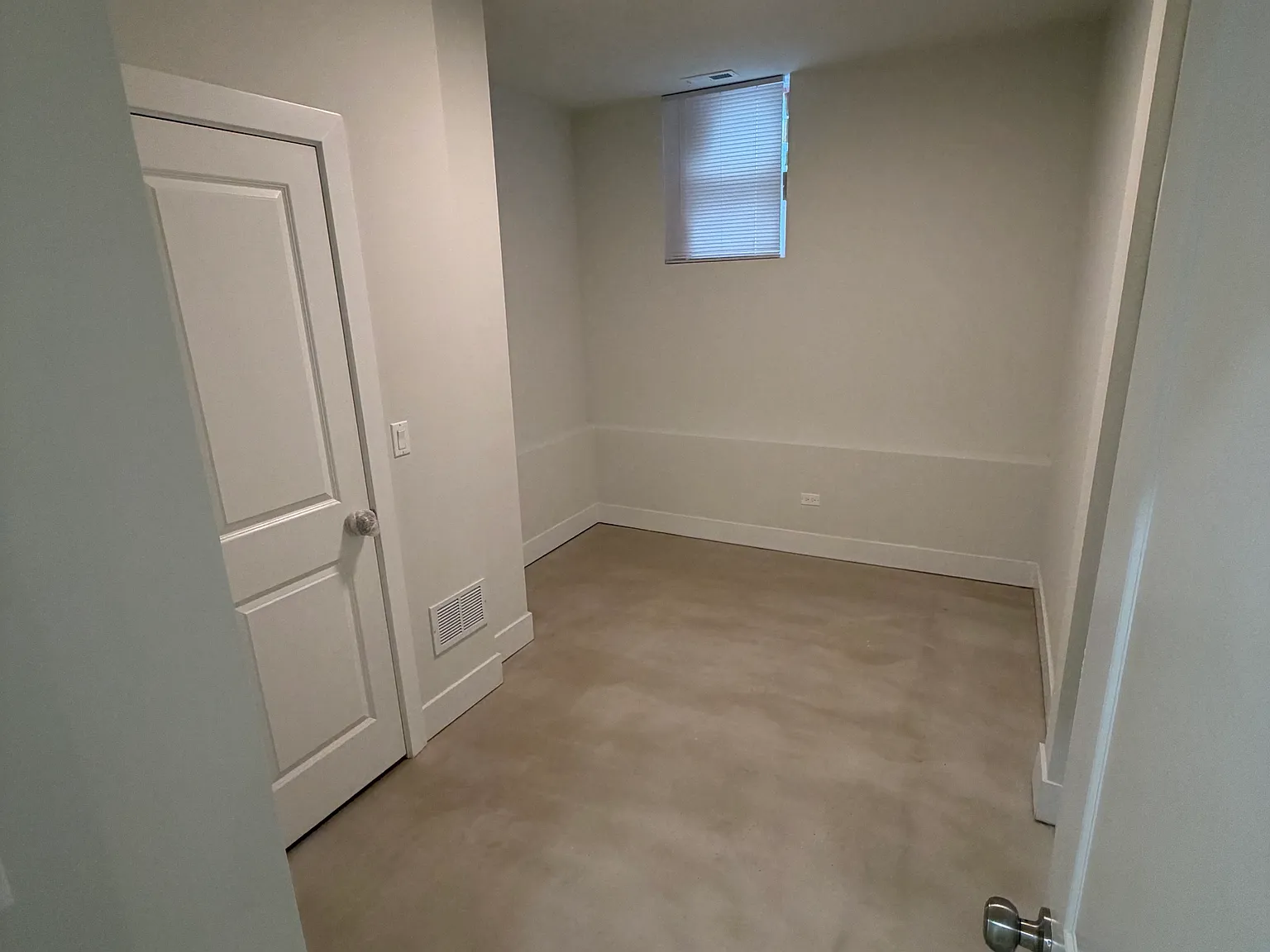 3617 W Shakespeare Ave — Photo 4