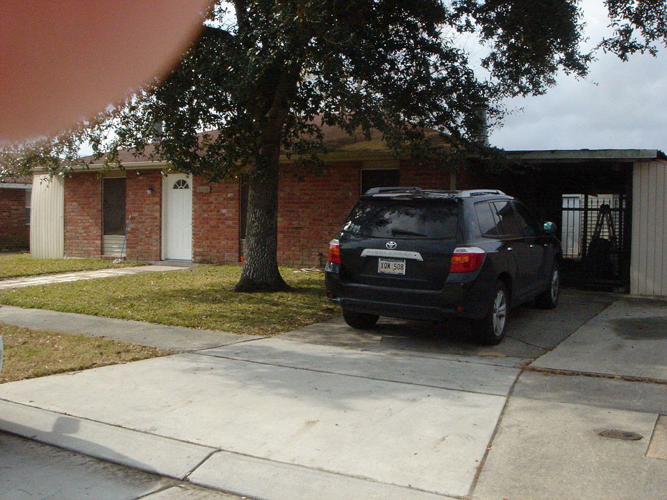 1st image of 2020 E Christie Dr