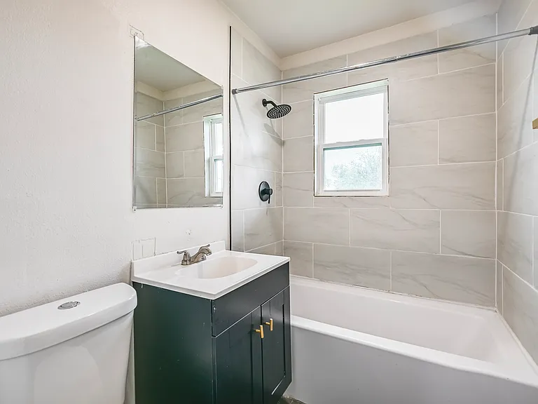 1217 E Richmond Ave — Photo 14