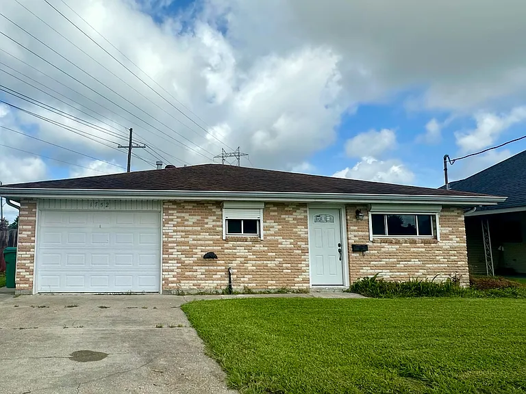 1752 Diane Dr — Photo 7