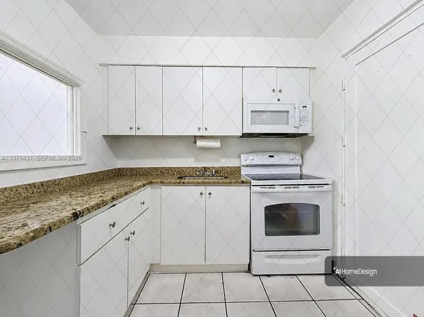 2441 NW 13th St APT 67, Miami, FL 33125