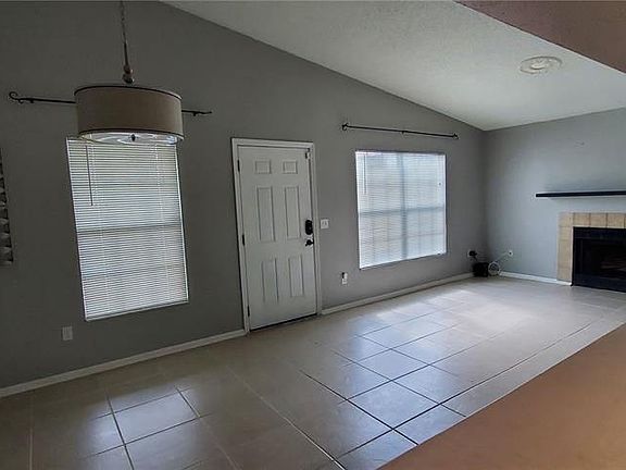 3rd image of 1408 Northlake Dr #1408
