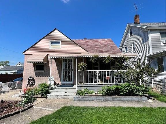 2nd image of 3854 W 136th St