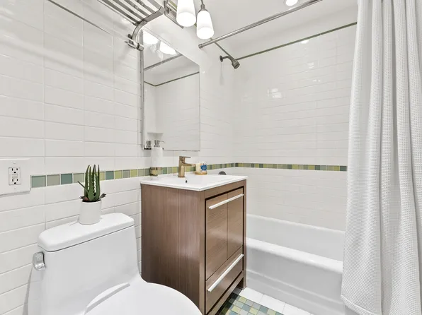 222 East 80th Street image 8 of 14