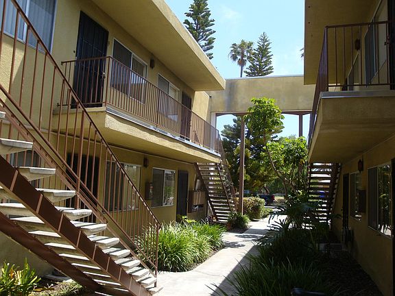 3rd image of 4062 Shasta St APT 3