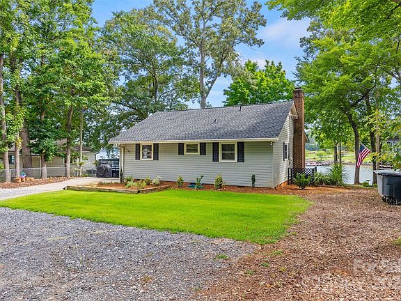 2nd image of 4193 Upper Cove Ln