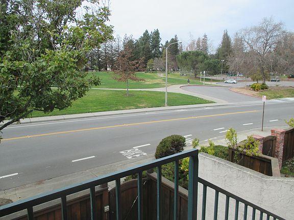 4th image of 1576 Hollenbeck Ave #7
