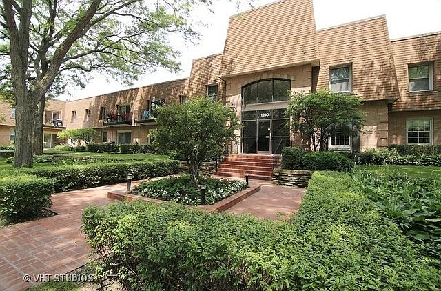 1st image of 1240 Park Ave W APT 301