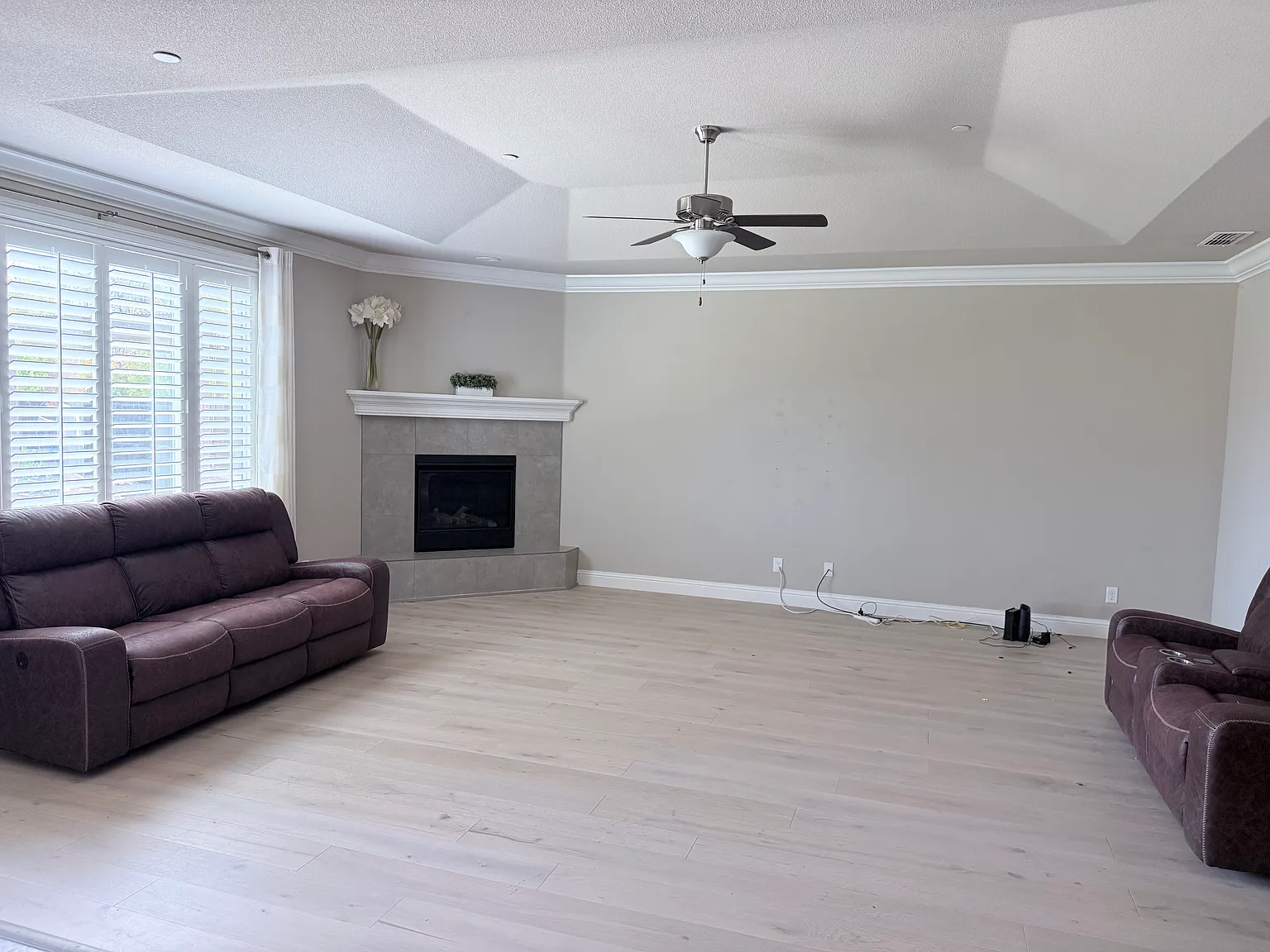 4 bed, 2038 sqft, $2,799 — Photo 1