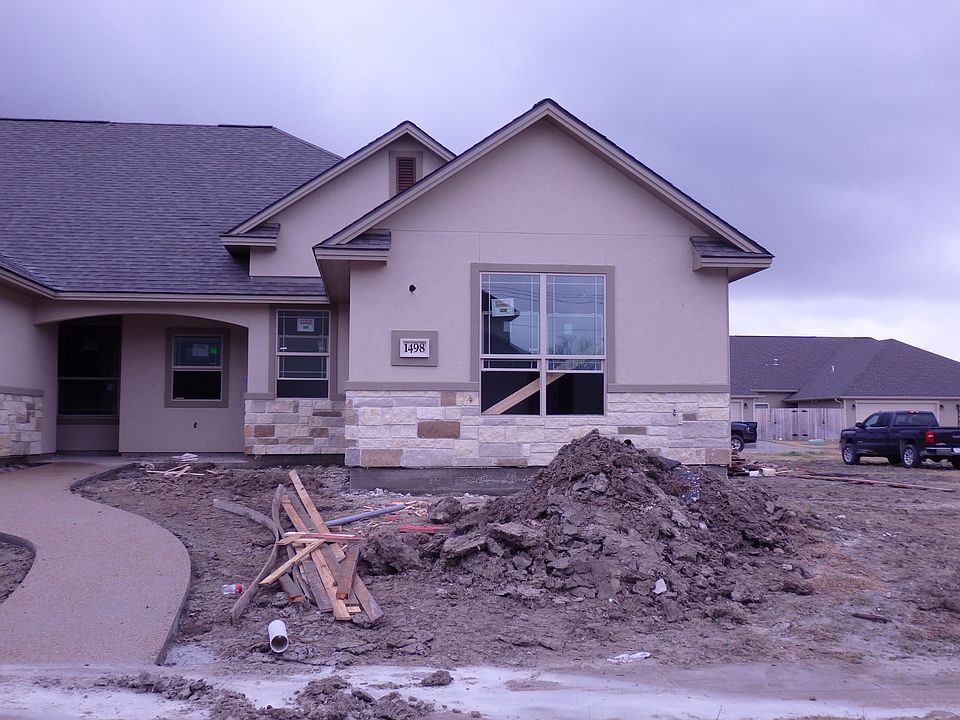 1st image of 1504 Buena Vis