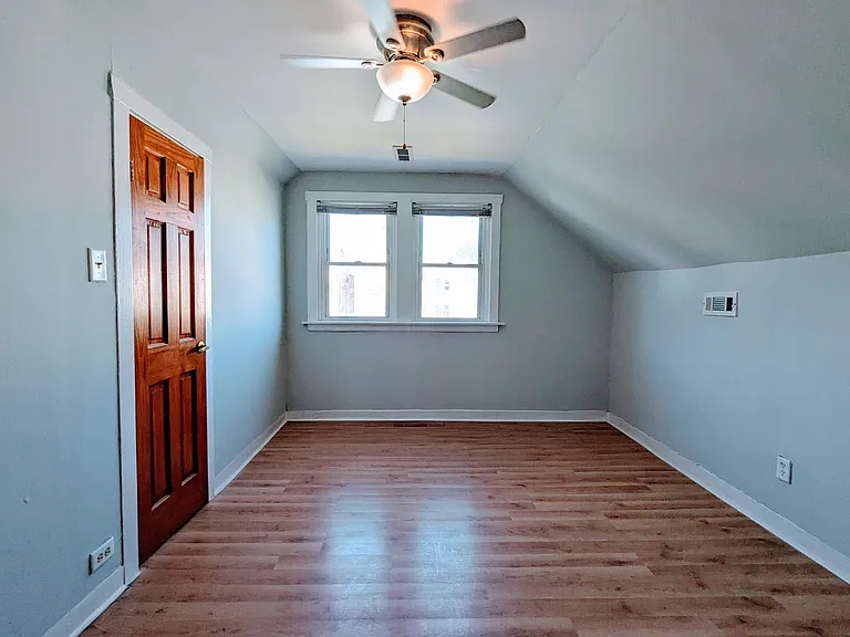 834 N Kolin Ave — Photo 20
