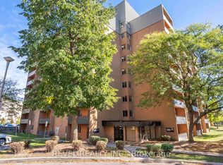 752 Kipps Ln #809, London, ON N5Y4V4