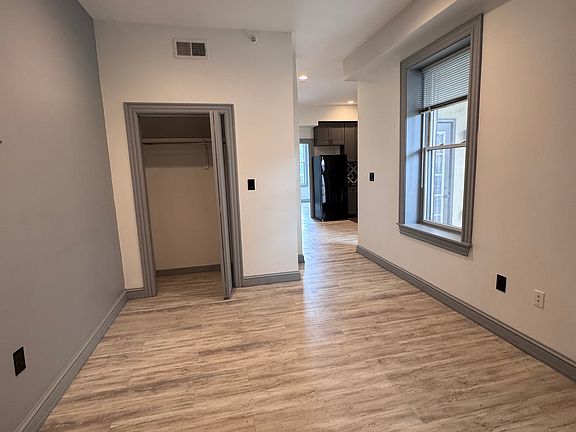 Living room & closet