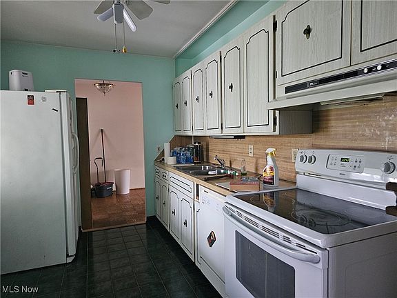 3rd image of 6445 Kingsdale Blvd