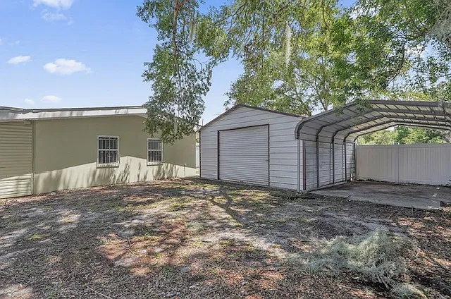 3 bed, 1956 sqft, $1,800 — Photo 3