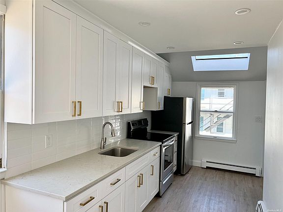 4th image of 20 Wyoming Ave APT 23
