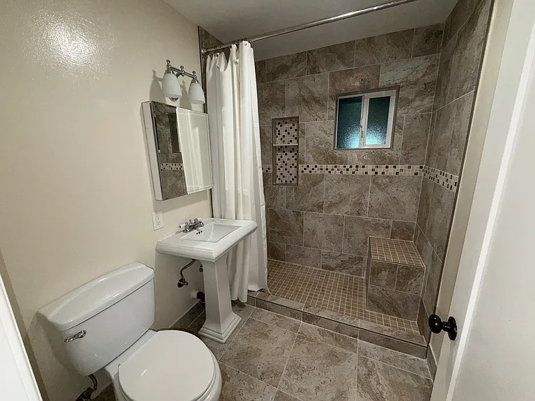 274 G St — Photo 10