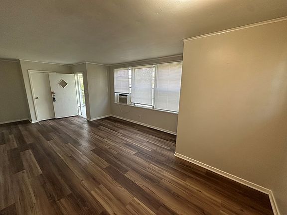 4th image of 812 Poplar Dr