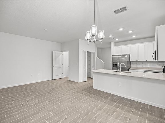 3rd image of 3589 SE 37th Ct