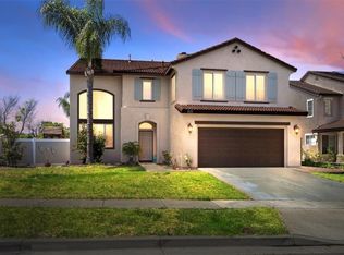 1020 Riverbend Cir, Corona, CA 92881