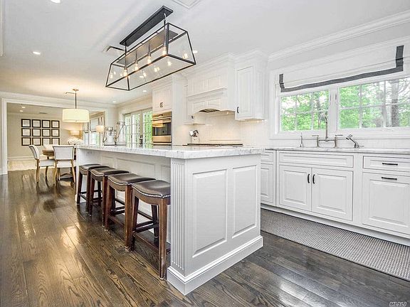 4th image of 2 Linden Ln