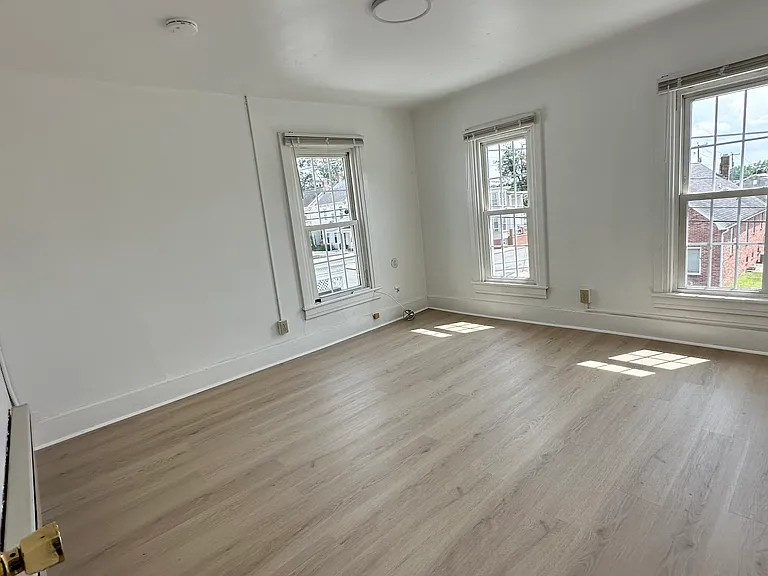 317 W Main St #2 — Photo 24
