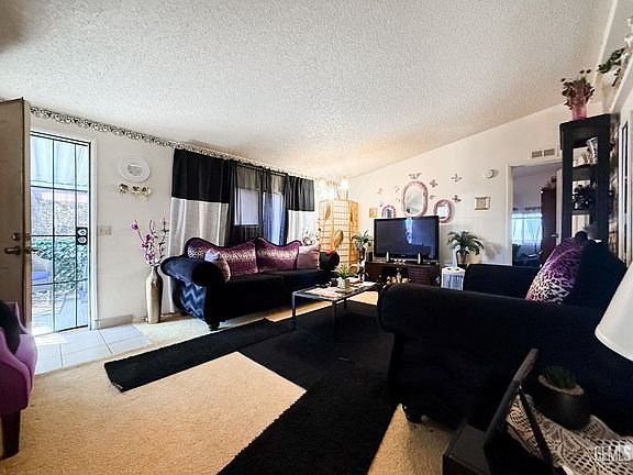 3rd image of 6881 Rea Ave