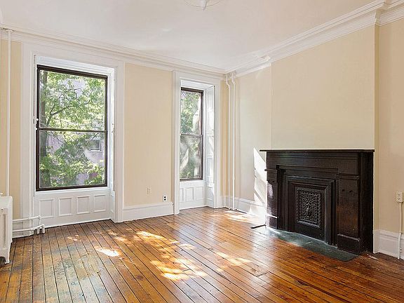 3rd image of 599 Henry St