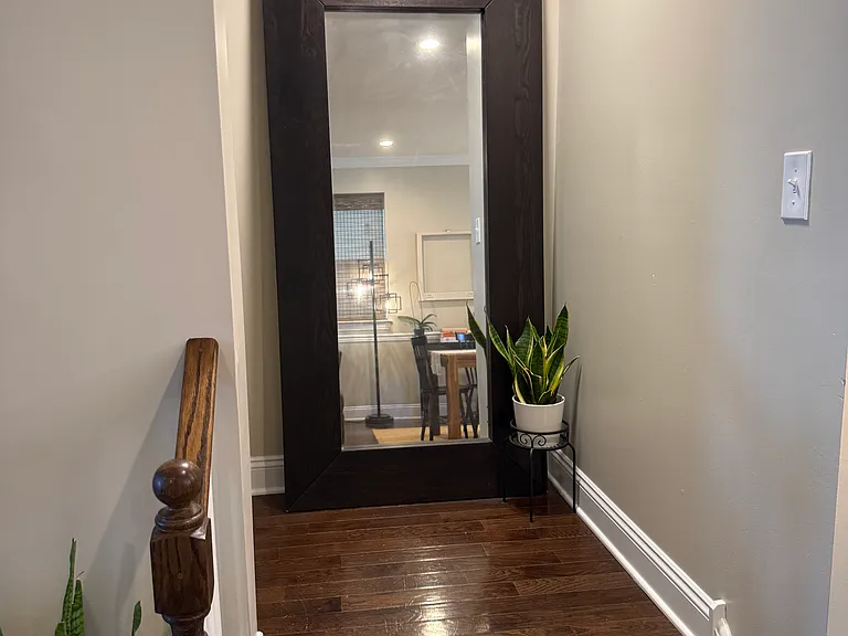 422 E Hector St — Photo 6