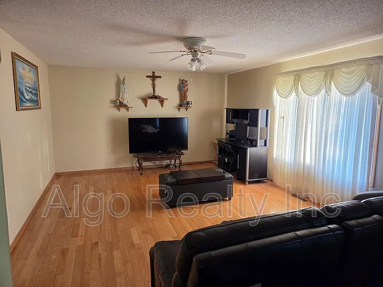 12450 Raven St NW — Photo 6
