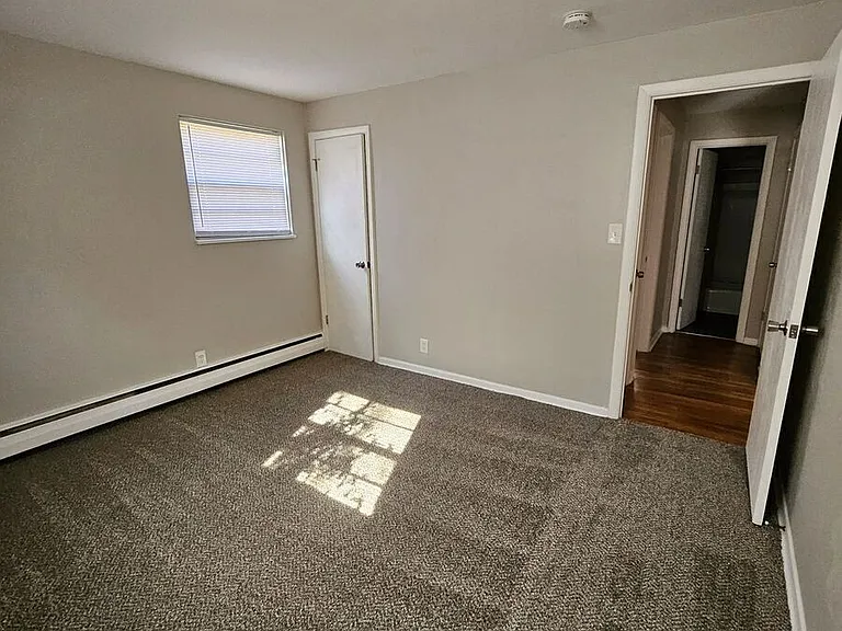 122A N Washington St — Photo 14