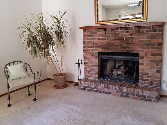 2nd image of 7483 Colosseum Dr #2
