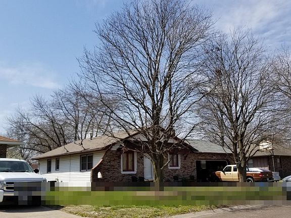 2nd image of 1617 Dexter Ave