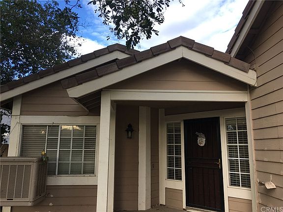 3rd image of 9784 Lime Ave