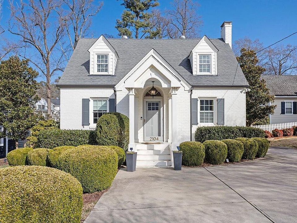 1st image of 2104 Reaves Dr