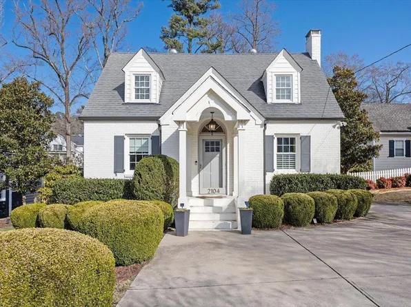 2104 Reaves Dr, Raleigh, NC 27608