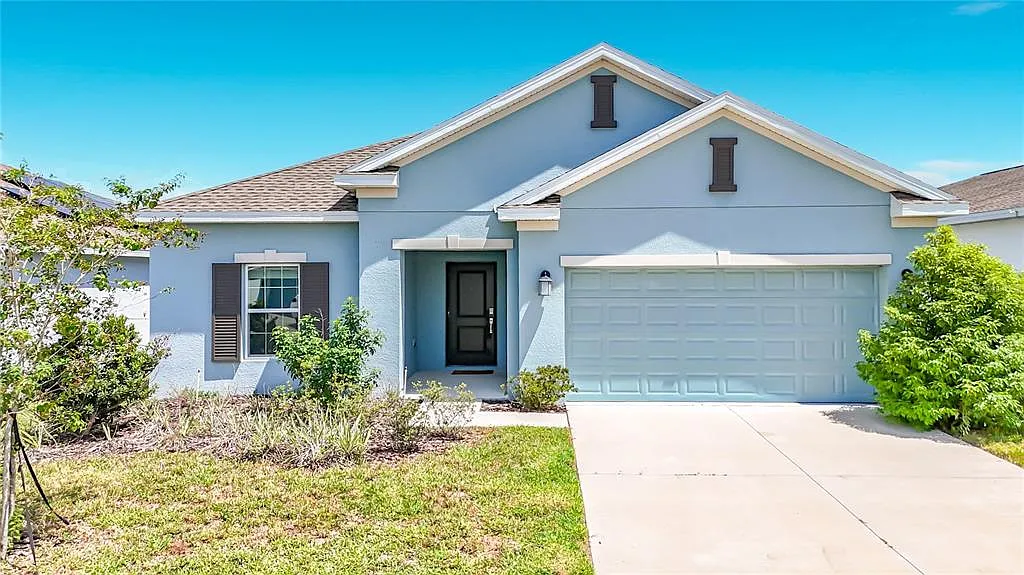 4 bed, 2.0 bath, 1853 sqft, $2,100 — Photo 1