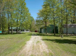 2250 N Coleman Rd, Coleman, MI 48618