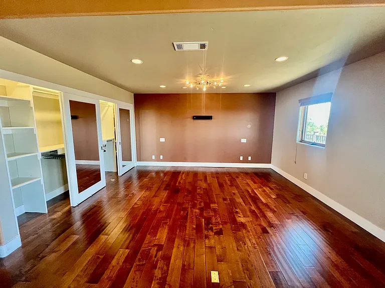 300 Corona Rd — Photo 59