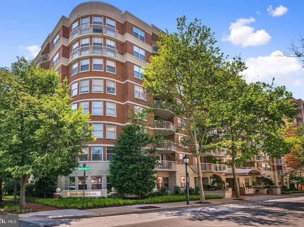 1200 Braddock Pl APT 512, Alexandria, VA 22314