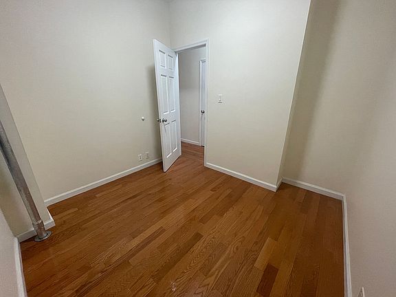 2nd image of 338 E 15th St APT 2C