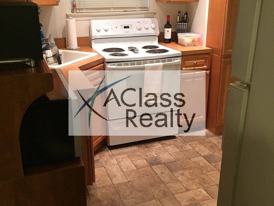 1st image of 3133 41st St