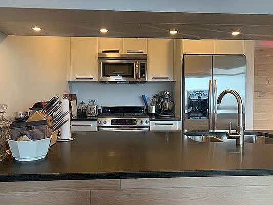 4th image of 1485 5th Ave APT 13B