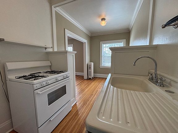 3rd image of 1095 Osceola Ave APT 203